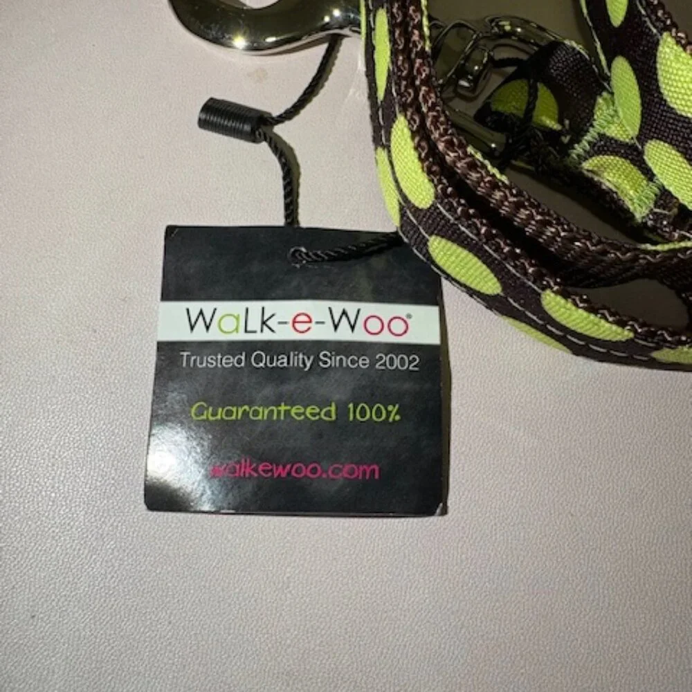 NEW- Walk-E-Woo Polk A Dot Dog Leash
